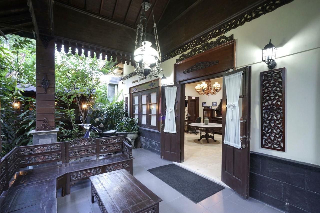 Oyo 804 Ndalem Maharani Guest House Jogjakarta Buitenkant foto